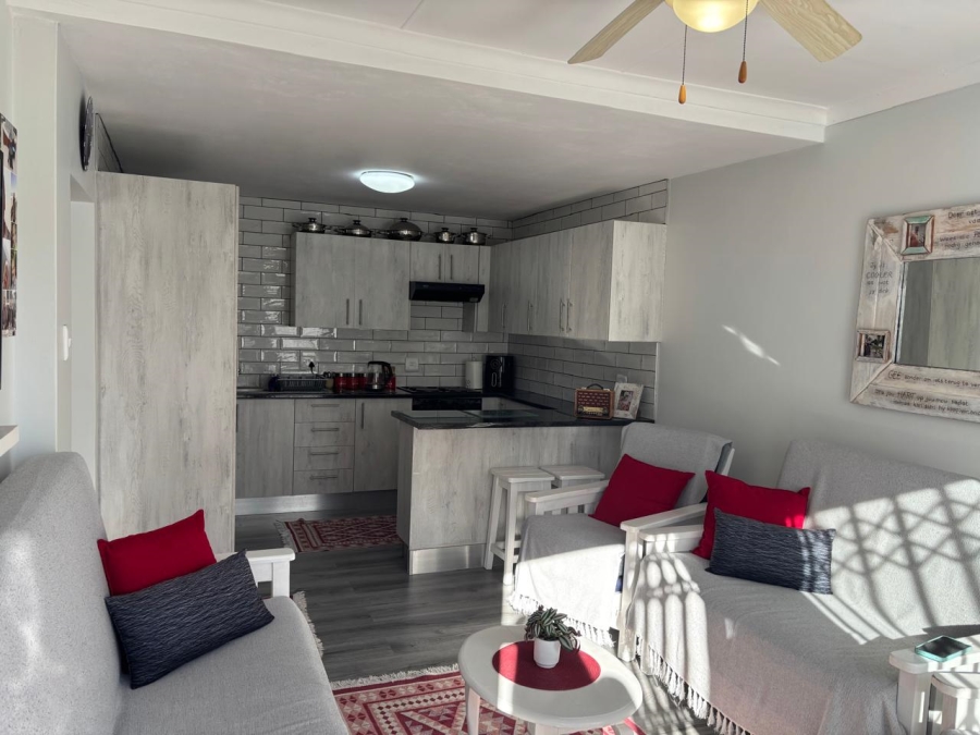 2 Bedroom Property for Sale in Hartenbos Central Western Cape